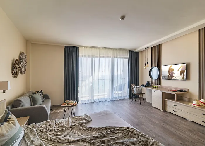 Hotel Grifid Vistamar 4*