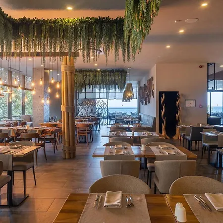 Grifid Vistamar Hotel 4*